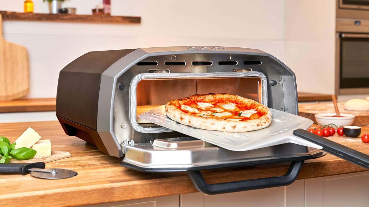 Ooni: i nuovi forni Volt 12 e Karu 12G per la migliore pizza fatta in casa thumbnail