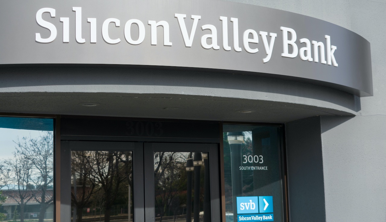 Crac Silicon Valley Bank: cos’è successo. E perché il mondo tech è in allarme thumbnail