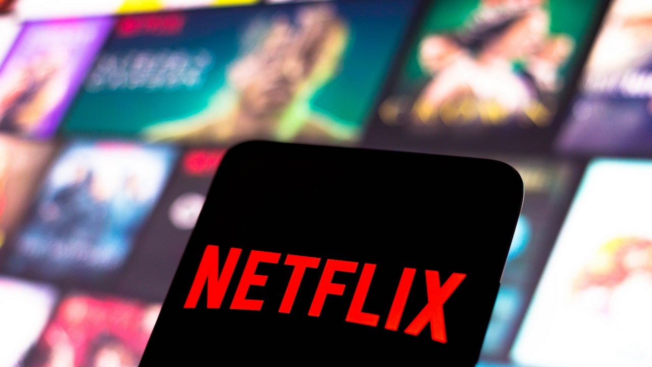Netflix, stop alla condivisione password in Italia: tutto quello che c'è da sapere thumbnail