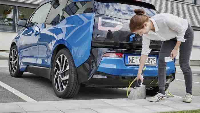 Auto elettriche, dalla Germania arriva la ricarica da marciapiede, fonte sito ufficiale