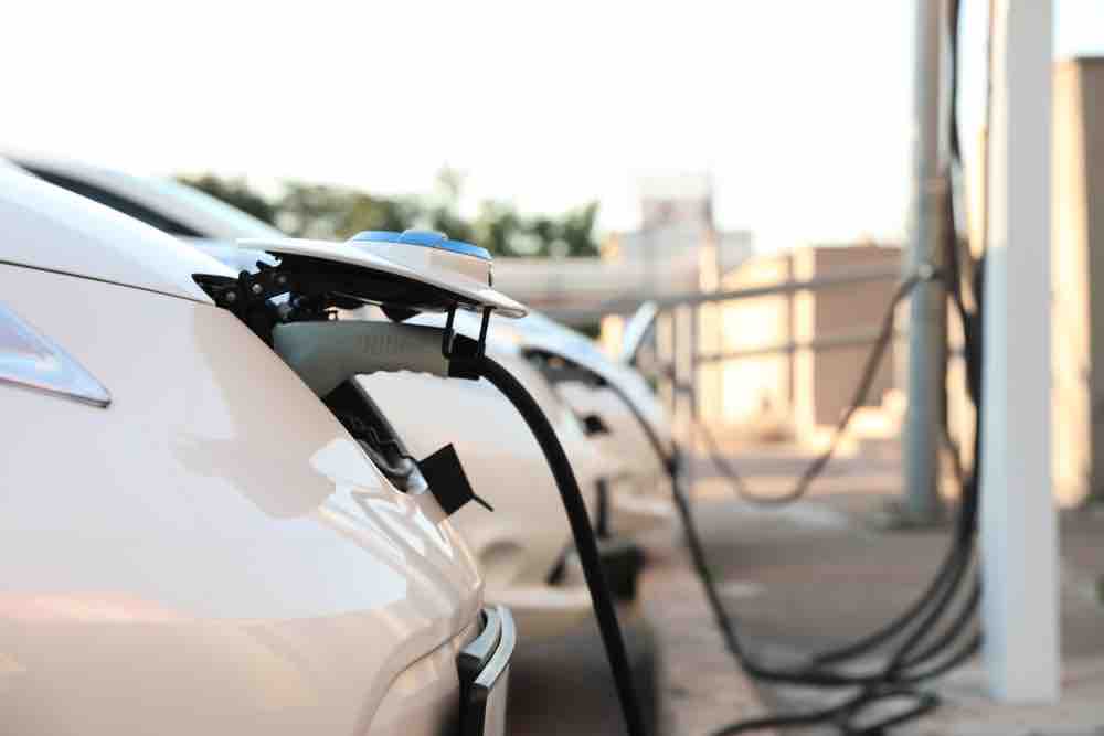 Auto elettriche, l'Italia rimane con il freno a mano tirato in fatto di vendite, fonte Depositphotos