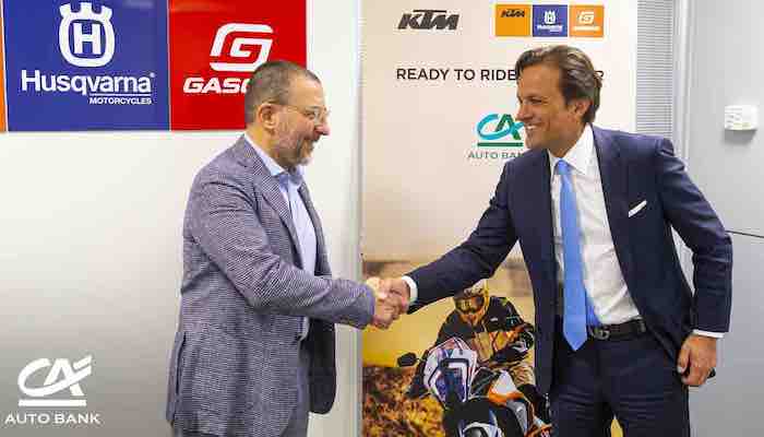 CA Auto Bank sigla una partnership con KTM Sportmotorcycle Italia per i marchi KTM, Husqvarna Motorcycles e GASGAS, fonte ufficio stampa