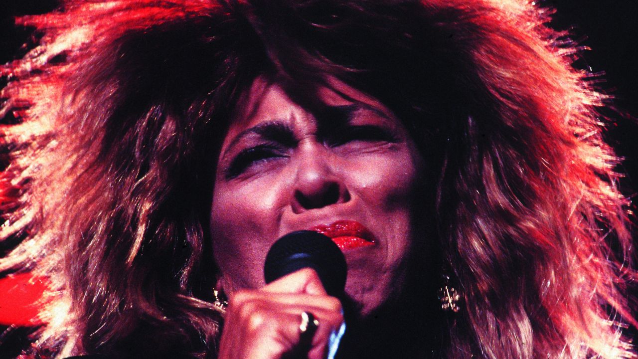 Dentro la Canzone: la storia di What's Love Got To Do With It e della rinascita di Tina Turner thumbnail