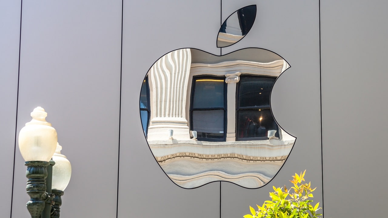 Un terzo ex-dipendente avrebbe rubato tecnologia di Apple Car thumbnail