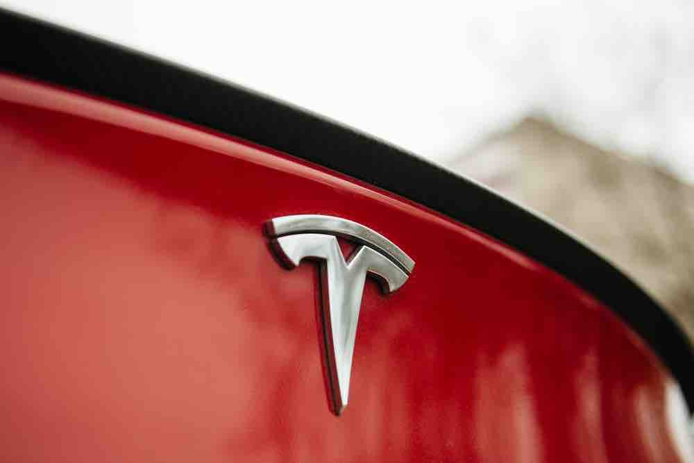 Tesla è pronta al lancio della guida autonoma e del Cybertruck, fonte DepositPhotos