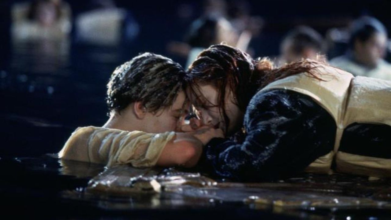 Un fan di Titanic ha collezionato 1560 copie del film in VHS thumbnail
