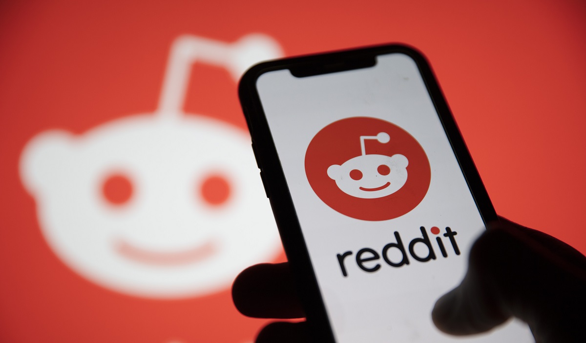 Gli utenti Reddit si schierano contro le API a pagamento: la piattaforma va in down thumbnail