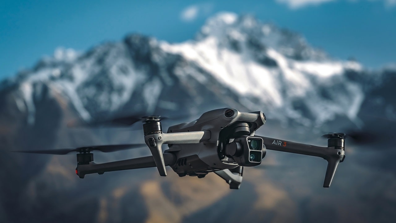 DJI presenta Air 3, drone con doppia fotocamera principale thumbnail