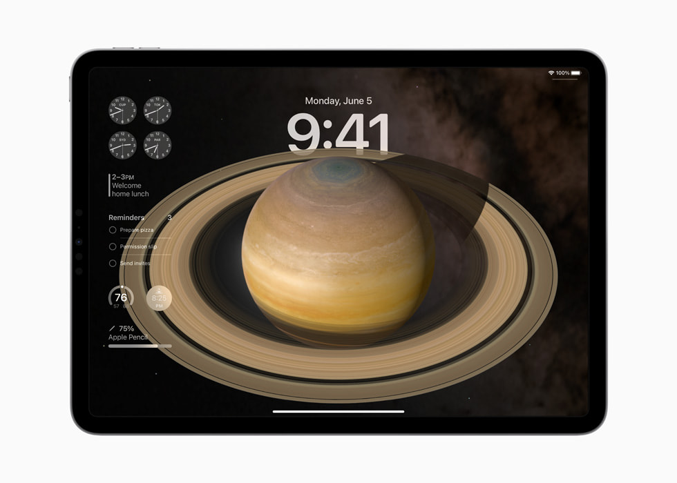 Apple WWDC23 iPadOS 17 Lock Screen Astronomy 230605 big.jpg.large
