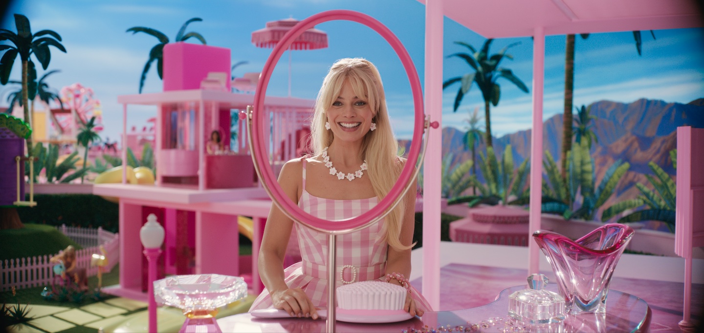 Barbie: com'è il film con Margot Robbie e Ryan Gosling thumbnail