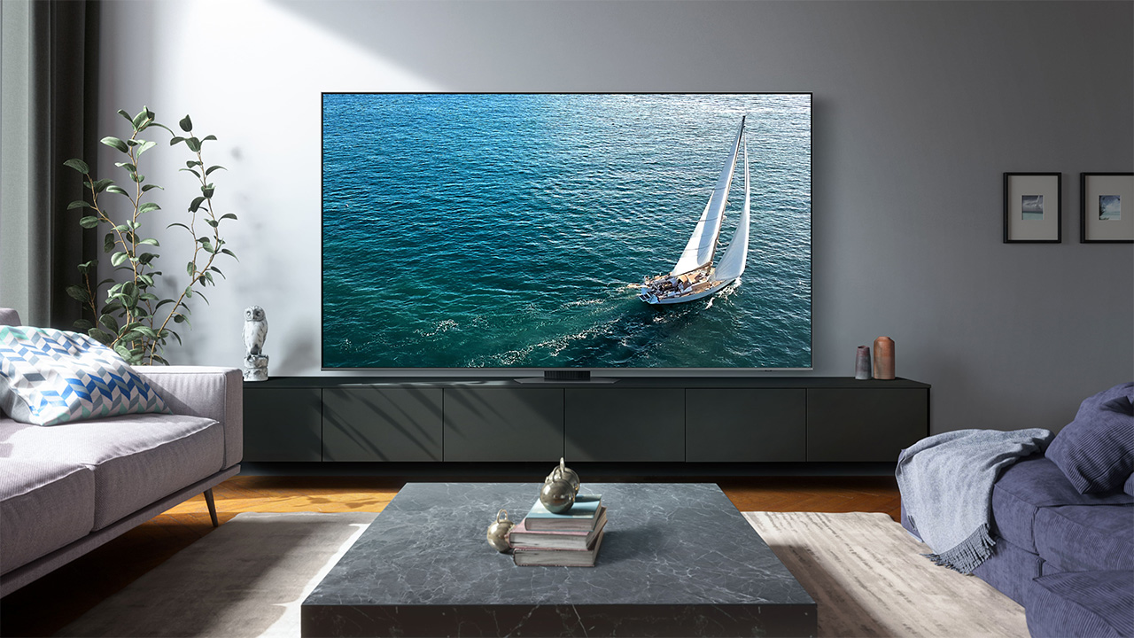 Arriva il TV Samsung QLED da 98”: design sottile, schermo extra-large e promo dedicata thumbnail