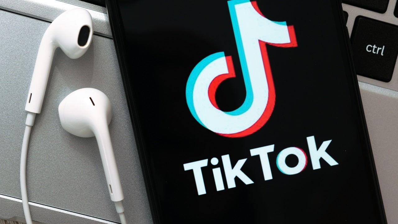 TikTok, è possibile acquistare i biglietti degli eventi in app con Ticketmaster thumbnail