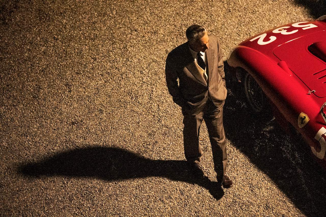 Ferrari: com'è il film di Michael Mann con Adam Driver thumbnail