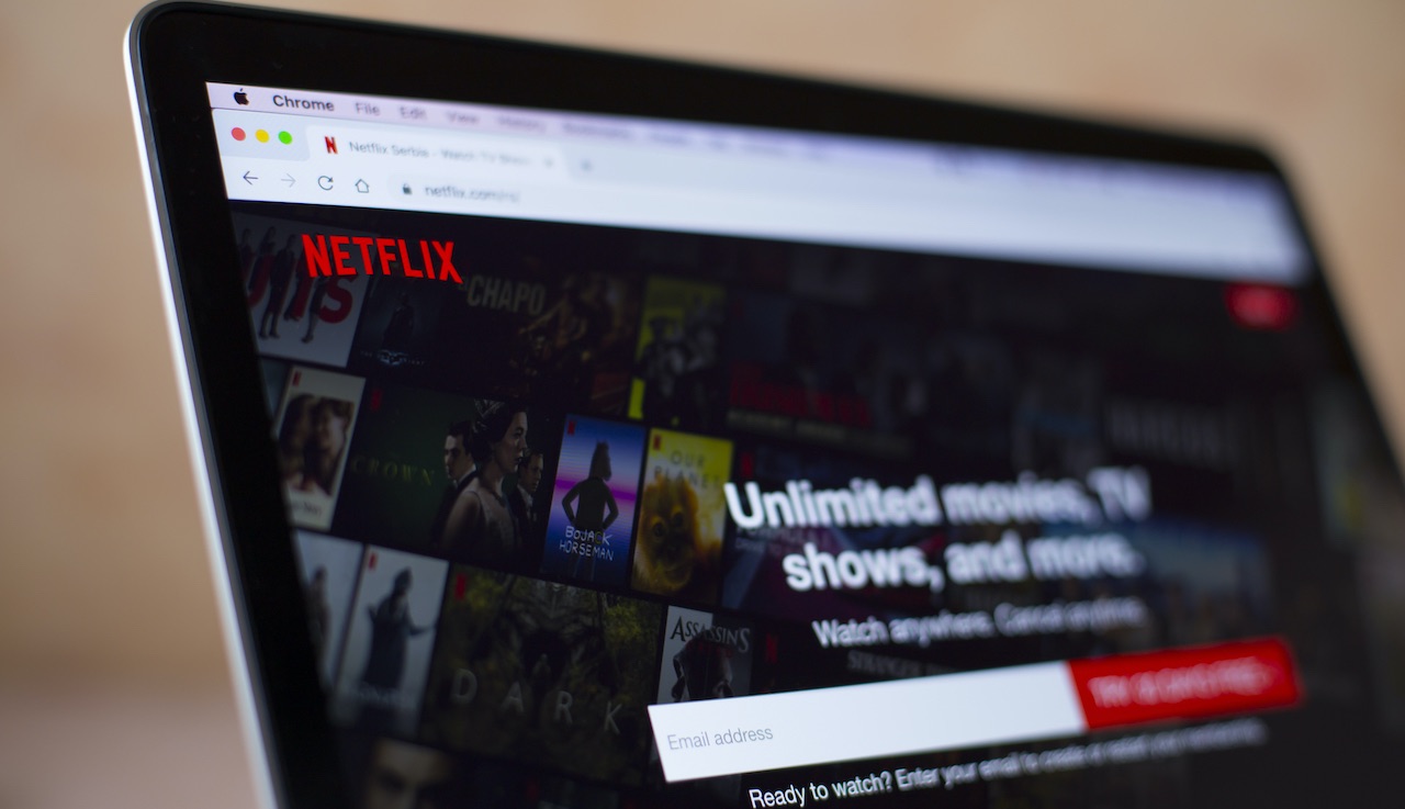 Netflix assume esperti in IA: si va davvero verso un futuro senza attori e sceneggiatori? thumbnail