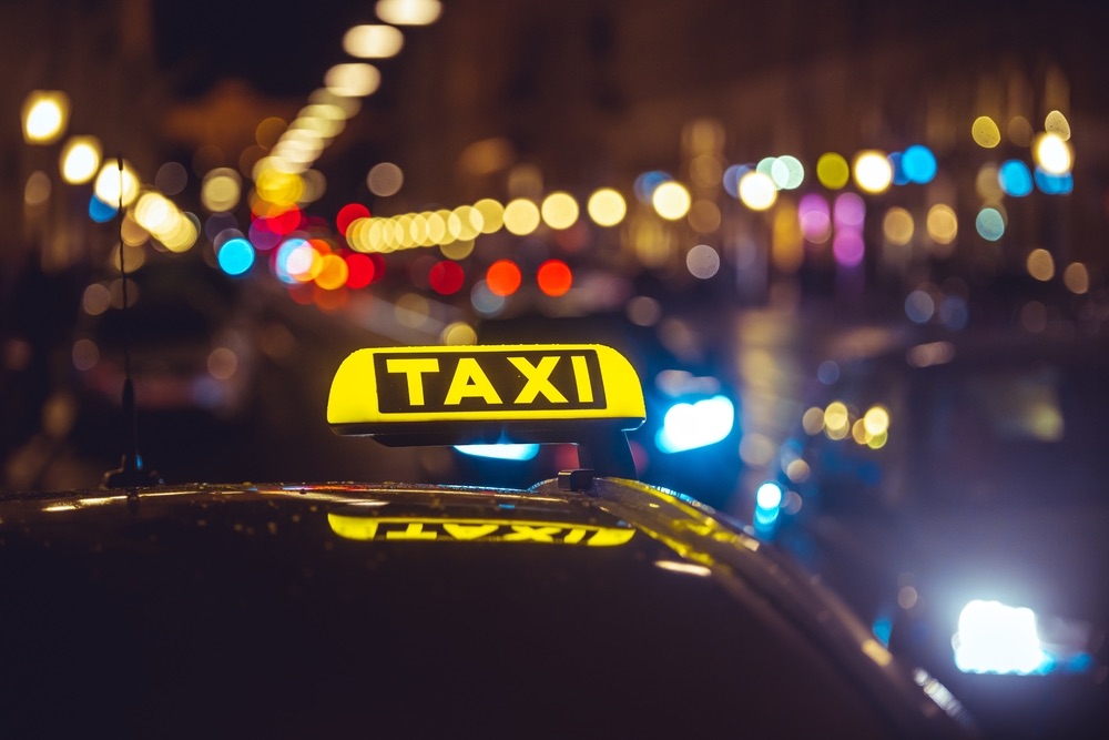 Taxi gratis fuori dalle discoteche, ecco tutto quello che c'è da sapere, fonte DepositPhotos