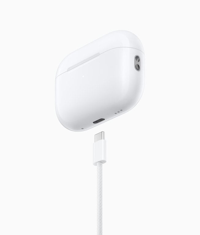 Apple AirPods Pro 2nd generation USB C connection 230912 inline.jpg.large min