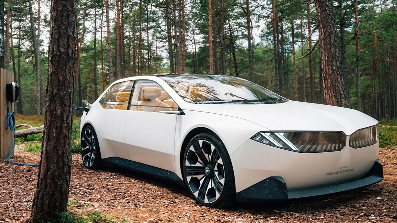 BMW presenta a Monaco il nuovo concept Vision Neue Klasse thumbnail