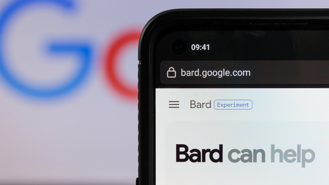Google inaugura il modello più avanzato di Bard: ecco cosa cambia thumbnail