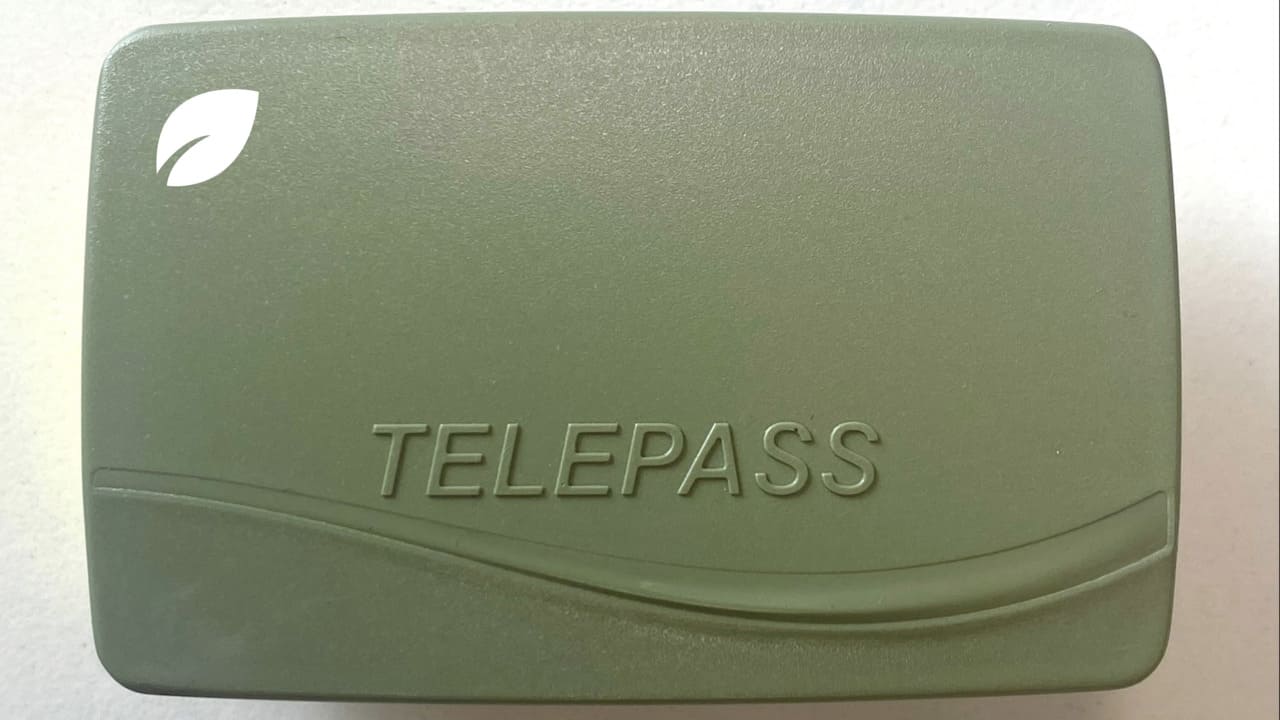 Telepass verde, ottenuto dal recupero dei vecchi dispositivi thumbnail