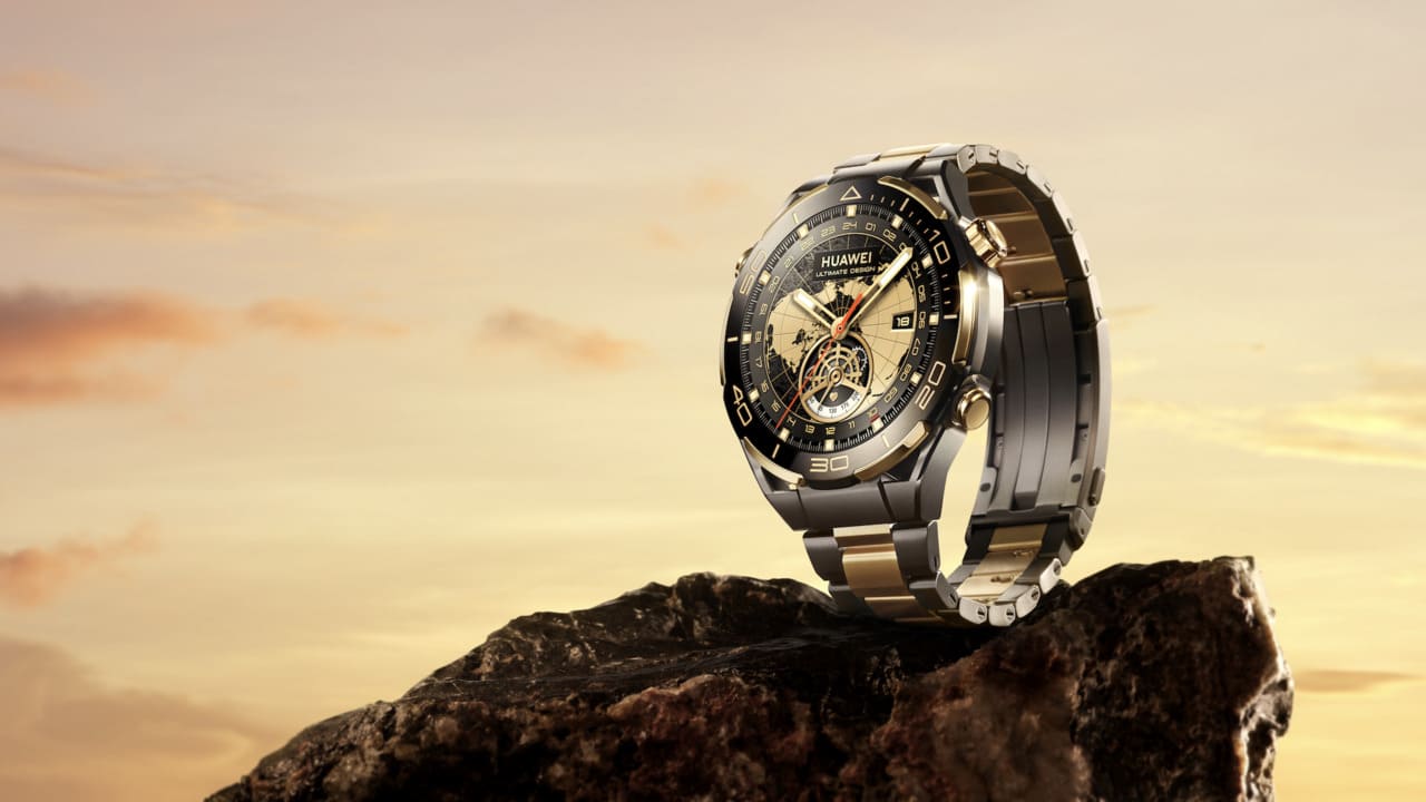 Huawei Watch Ultimate Design, il primo smartwatch del brand con finitura in oro thumbnail