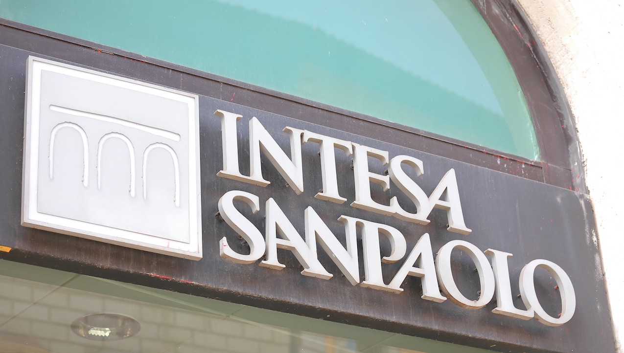 Intesa Sanpaolo-Isybank: esposto dell’Unione Nazionale Consumatori all’Antitrust thumbnail