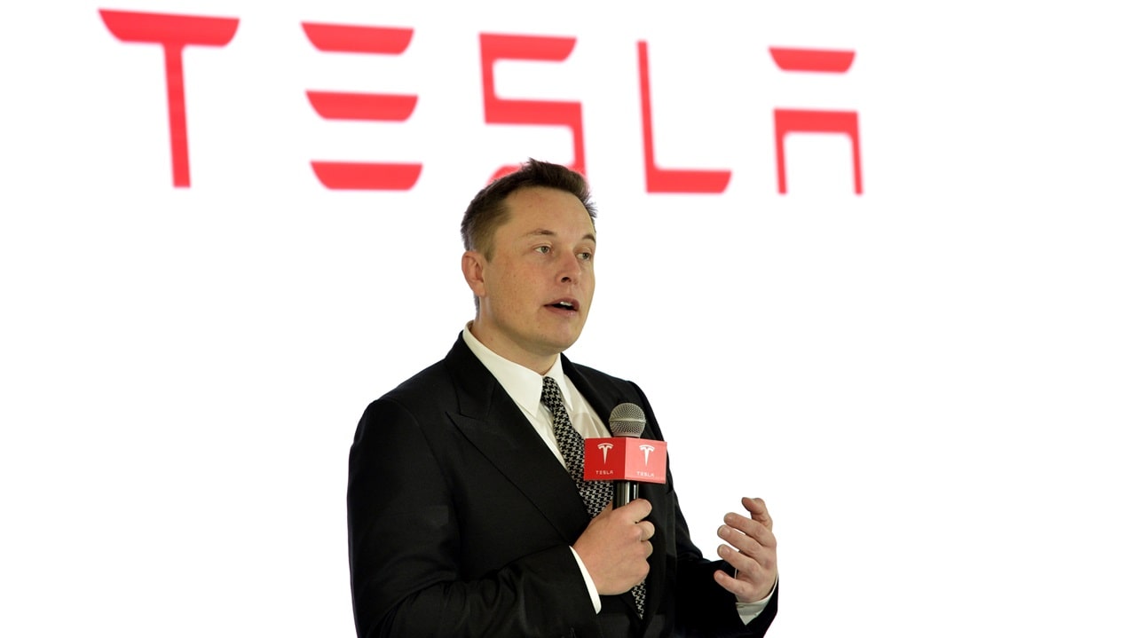 Elon Musk: in arrivo il biopic diretto da Darren Aronofsky thumbnail