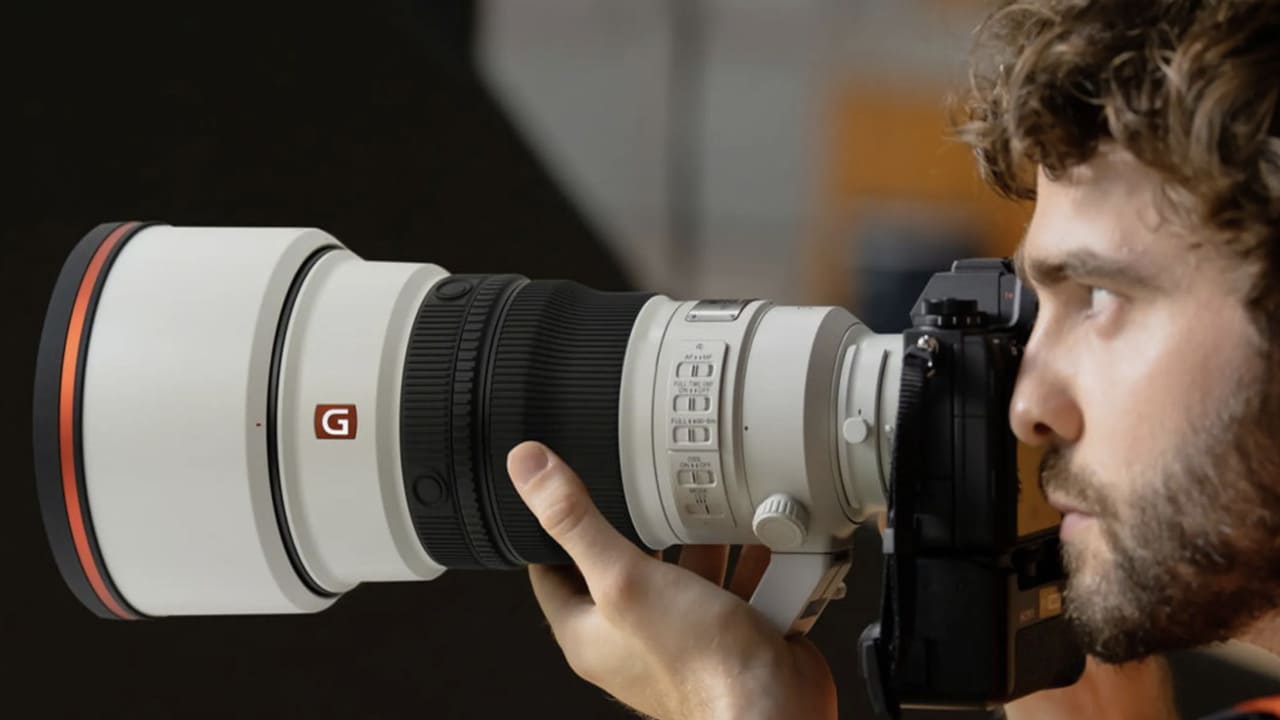 Come fotografare a mano libera con il teleobiettivo più leggero al mondo: Sony presenta il FE 300 mm F2,8 GM OSS thumbnail