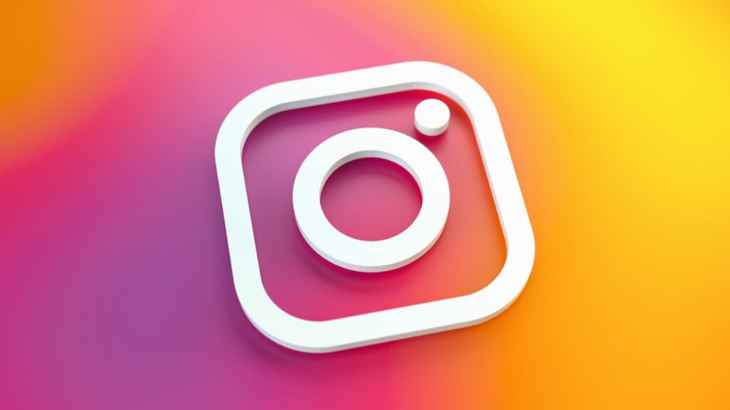 Instagram condividere profili storie come