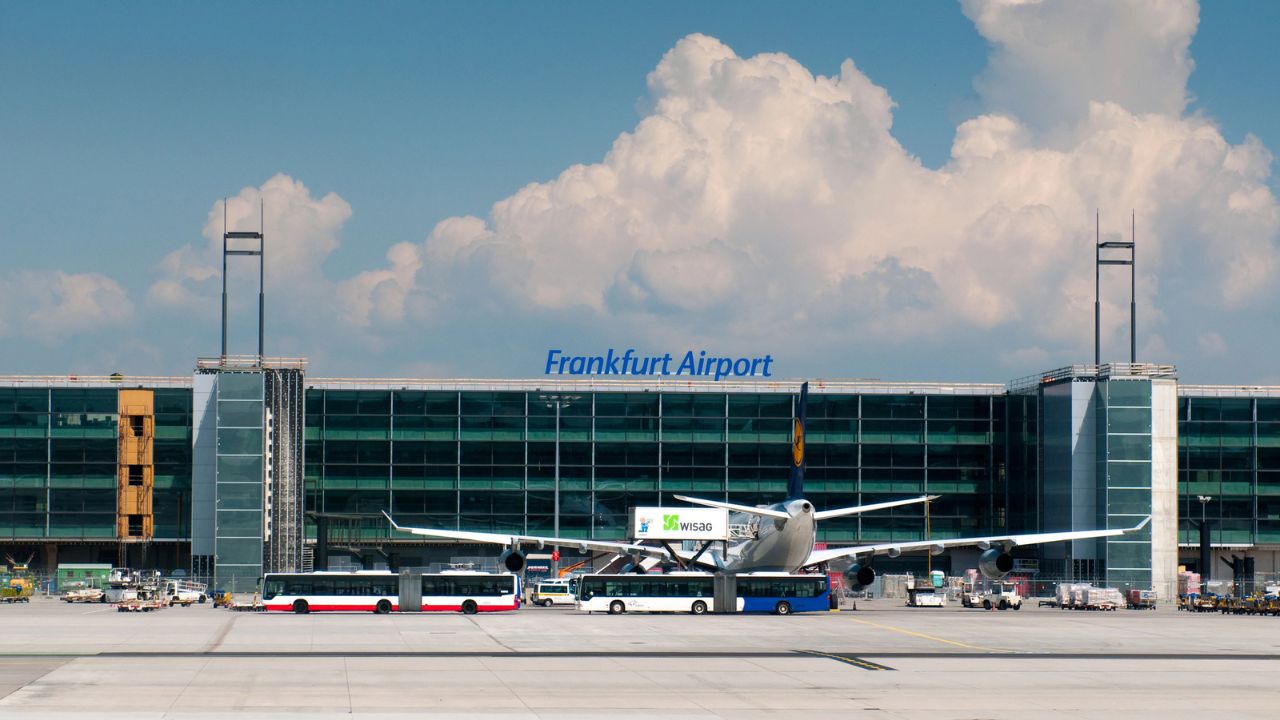 Aeroporto Francoforte: ritardi sul traffico aereo a causa di un aggiornamento di sistema thumbnail