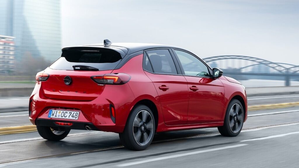 Nuova Opel Corsa (1) hybrid prezzo min