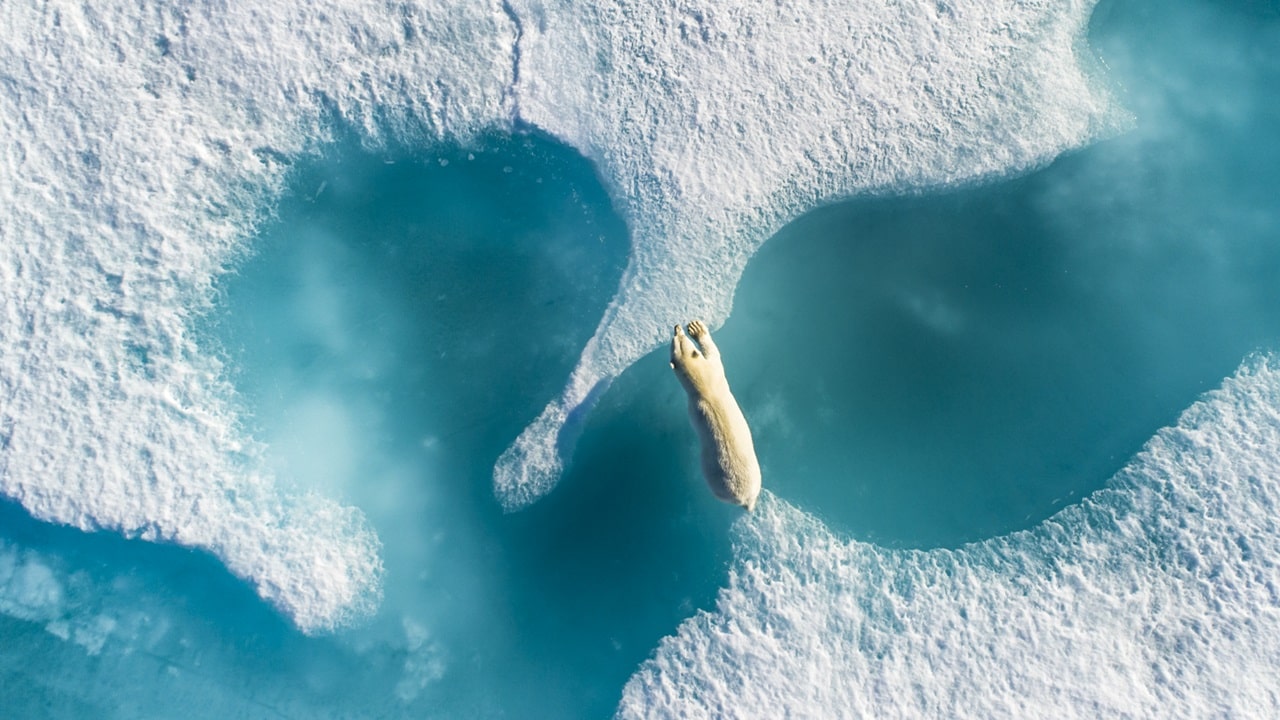 Florian Ledoux esplora l'Artico con i droni DJI thumbnail