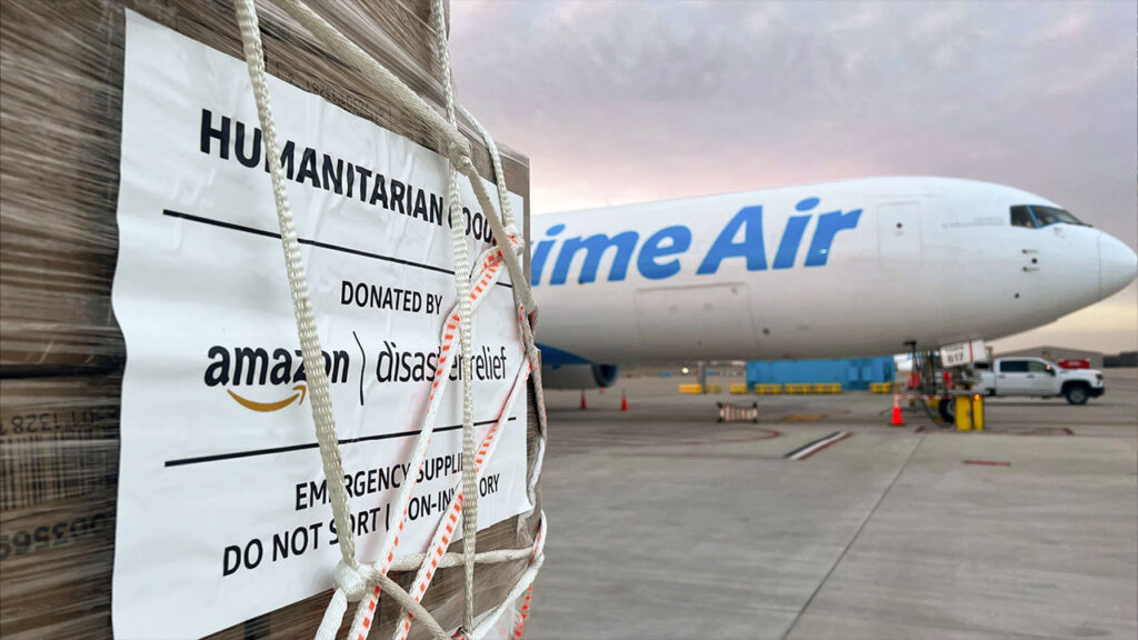 intervento di amazon disaster relief con cargo Prime Air 