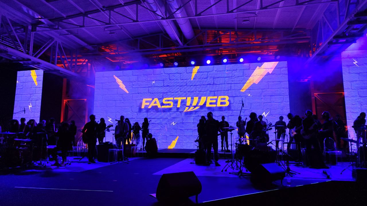 Fastweb entra nel mercato energetico: le offerte luce di Fastweb Energia thumbnail