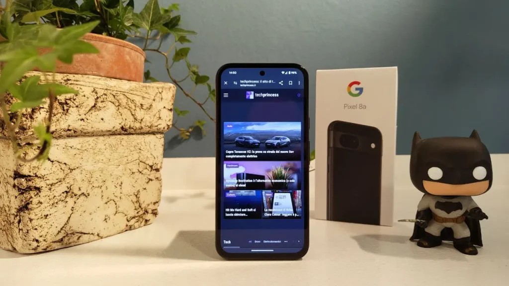 Display Pixel 8A recensione smartphone di Google