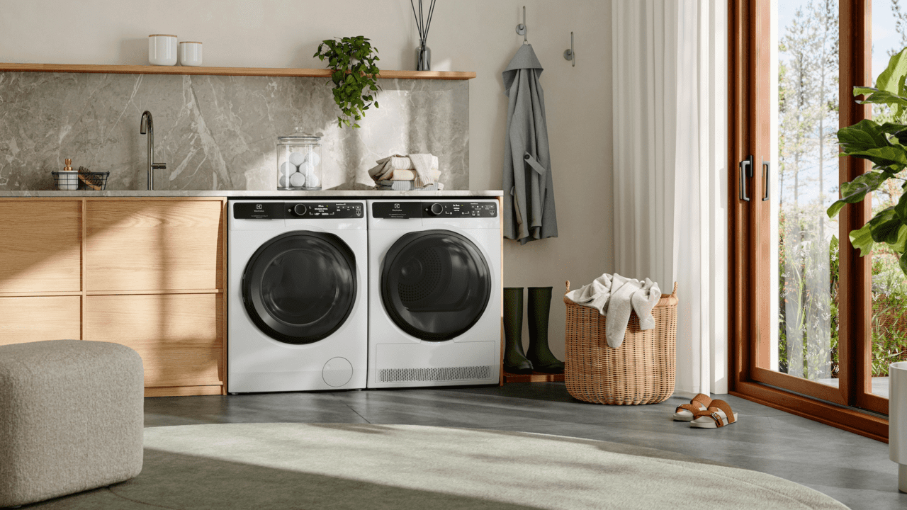 Electrolux lancia la nuova gamma di lavatrici: elimina oltre 50 macchie thumbnail