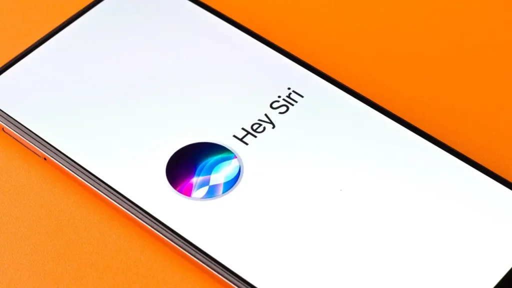 Hey Siri, Apple punta a migliorare il suo assistente vocale con l'AI intelligenza artificiale