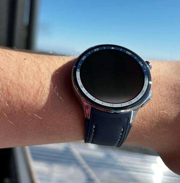 OnePlus watch 2 nordic blue