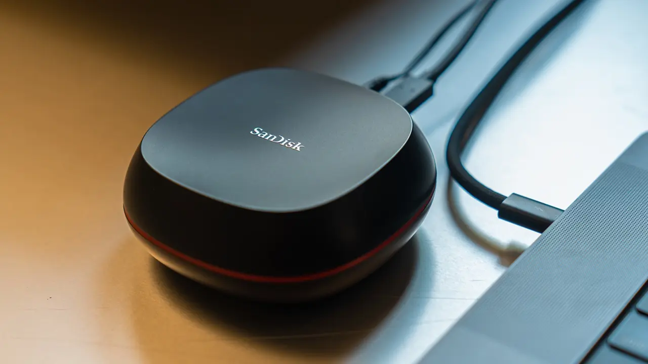 Western Digital presenta SanDisk Desk Drive, l'SSD esterno da 8 TB per creativi thumbnail