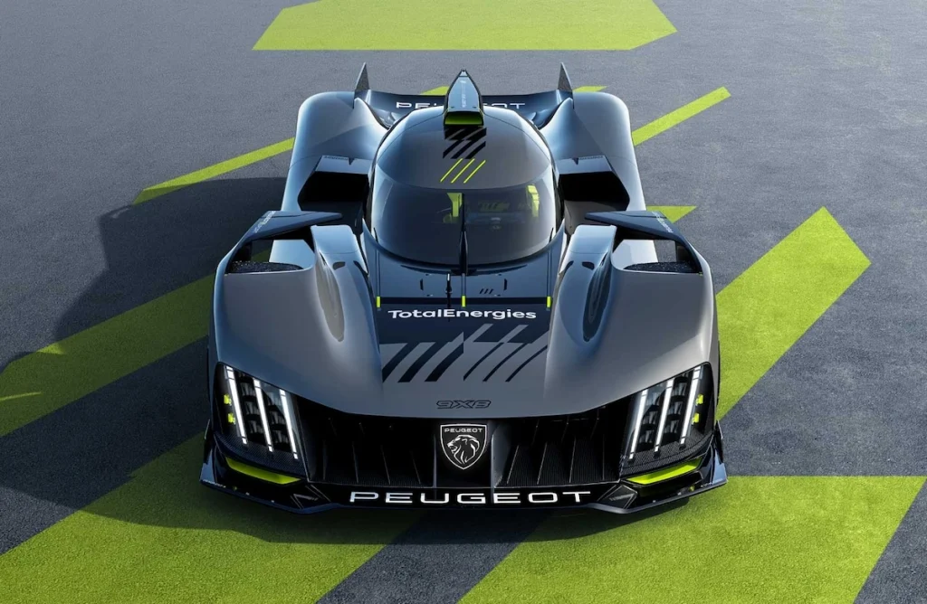 La Peugeot 9x8 Hybrid Hypercar per il campionato di endurance WEC 2024