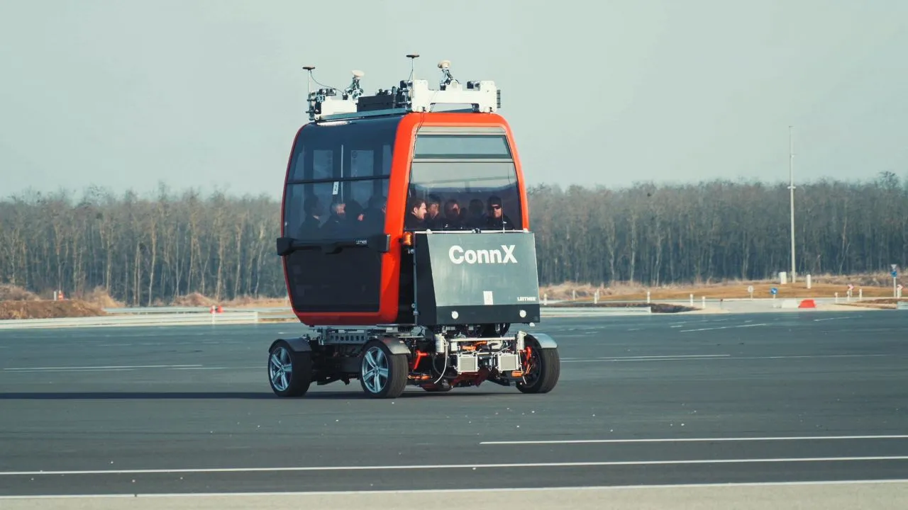 Metà funivia, metà veicolo elettrico a guida autonoma: Leitner presenta ConnX thumbnail