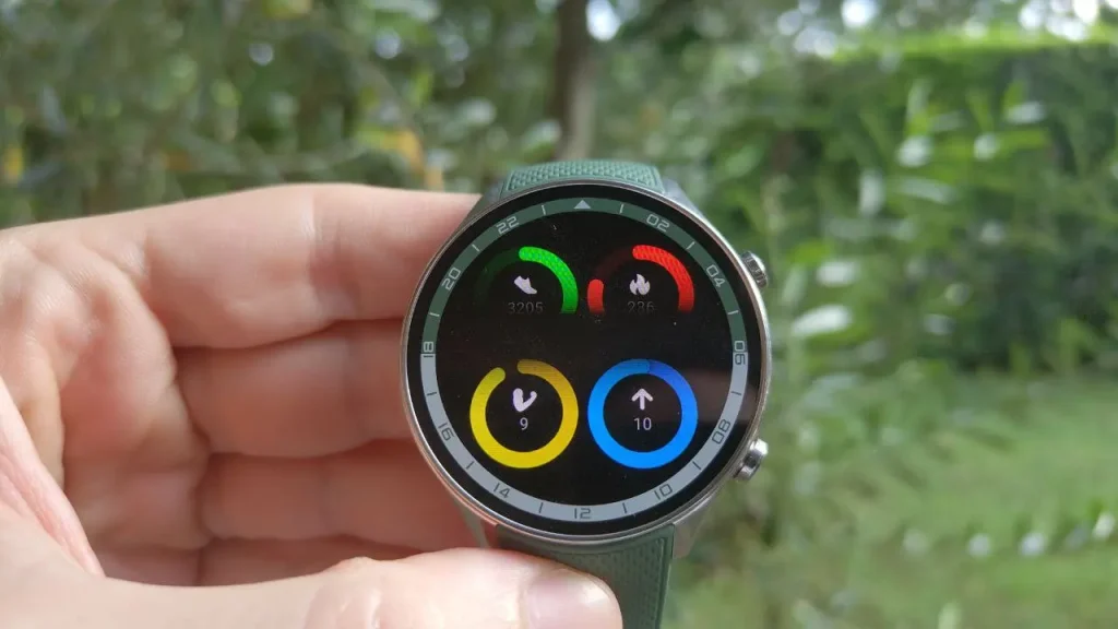 display OnePlus Watch 2R recensione