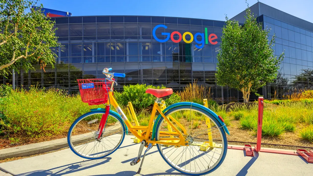Google ha il monopolio della ricerca: la sentenza americana potrebbe cambiare il web thumbnail