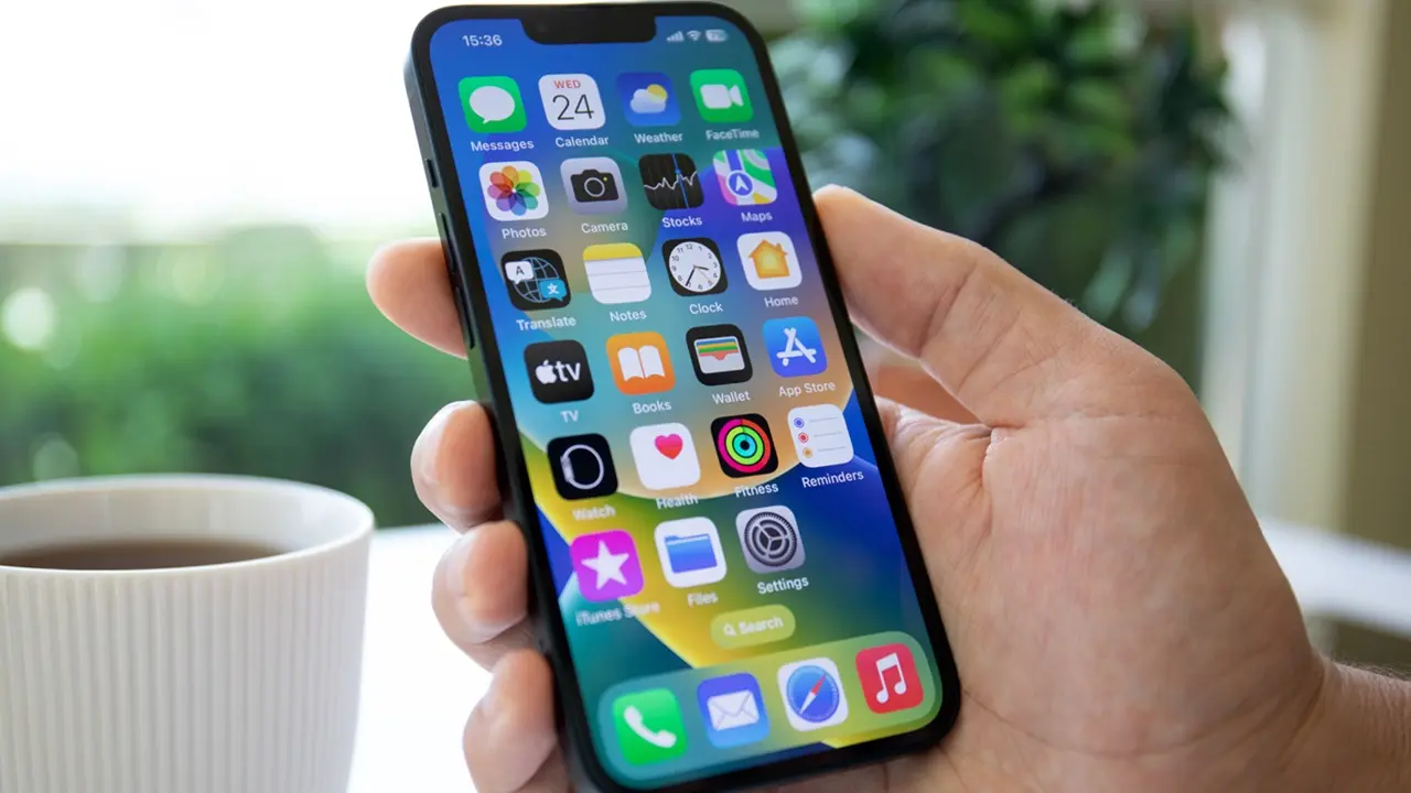 In Europa potremo scegliere le app telefono e messaggi di default sugli iPhone thumbnail