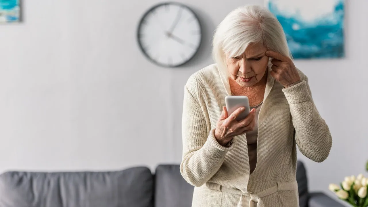 Smartphone e anziani: quali dispositivi scegliere? thumbnail