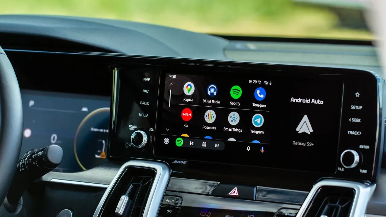 Google Gemini su Android Auto? L'AI rivoluziona anche l'esperienza di guida thumbnail