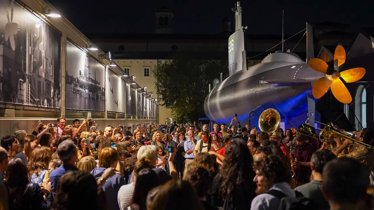 Milano si illumina di scienza e tecnologia per la Notte Europea di Ricercatrici e Ricercatori thumbnail