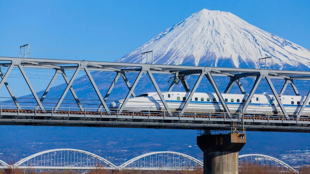 Shinkansen: in Giappone i test dei treni proiettile a guida autonoma thumbnail