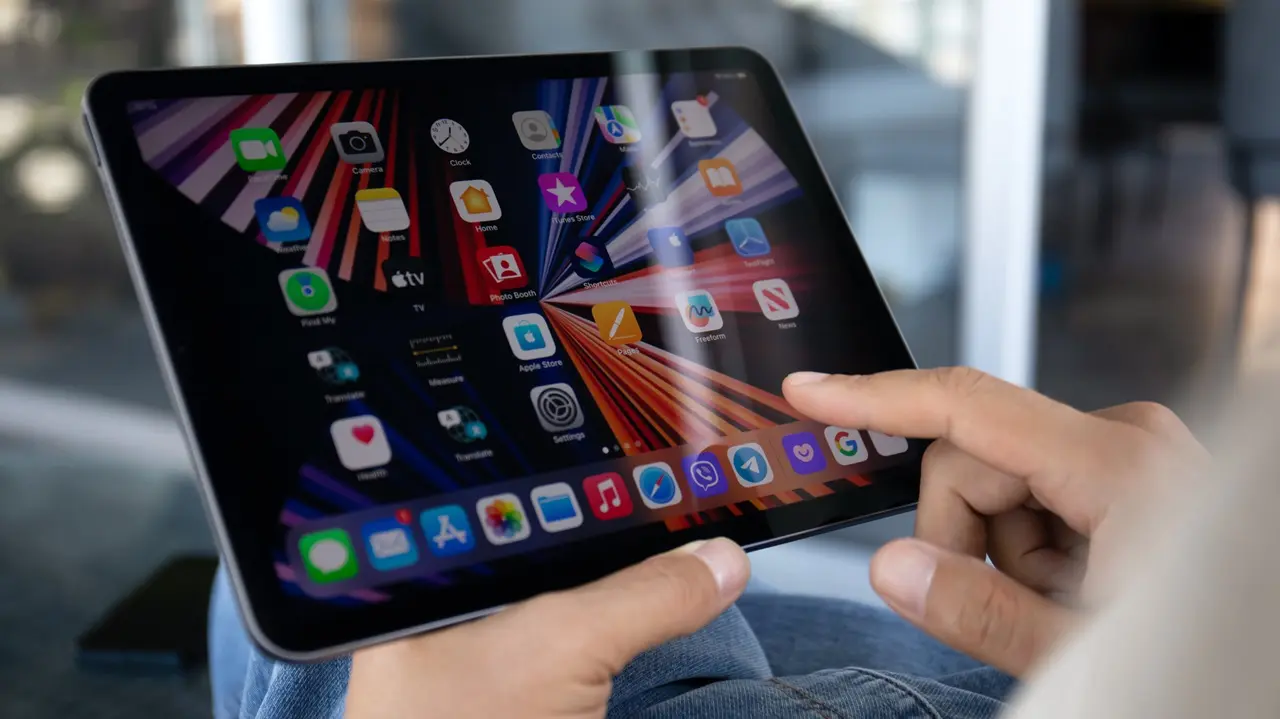 Un iPad per la casa intelligente: Apple prepara uno smart display con homeOS thumbnail