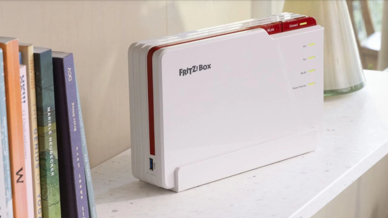 Il nuovo FRITZ!Box 5690 Pro: un router per il futuro con Wi-Fi 7 e velocità record thumbnail