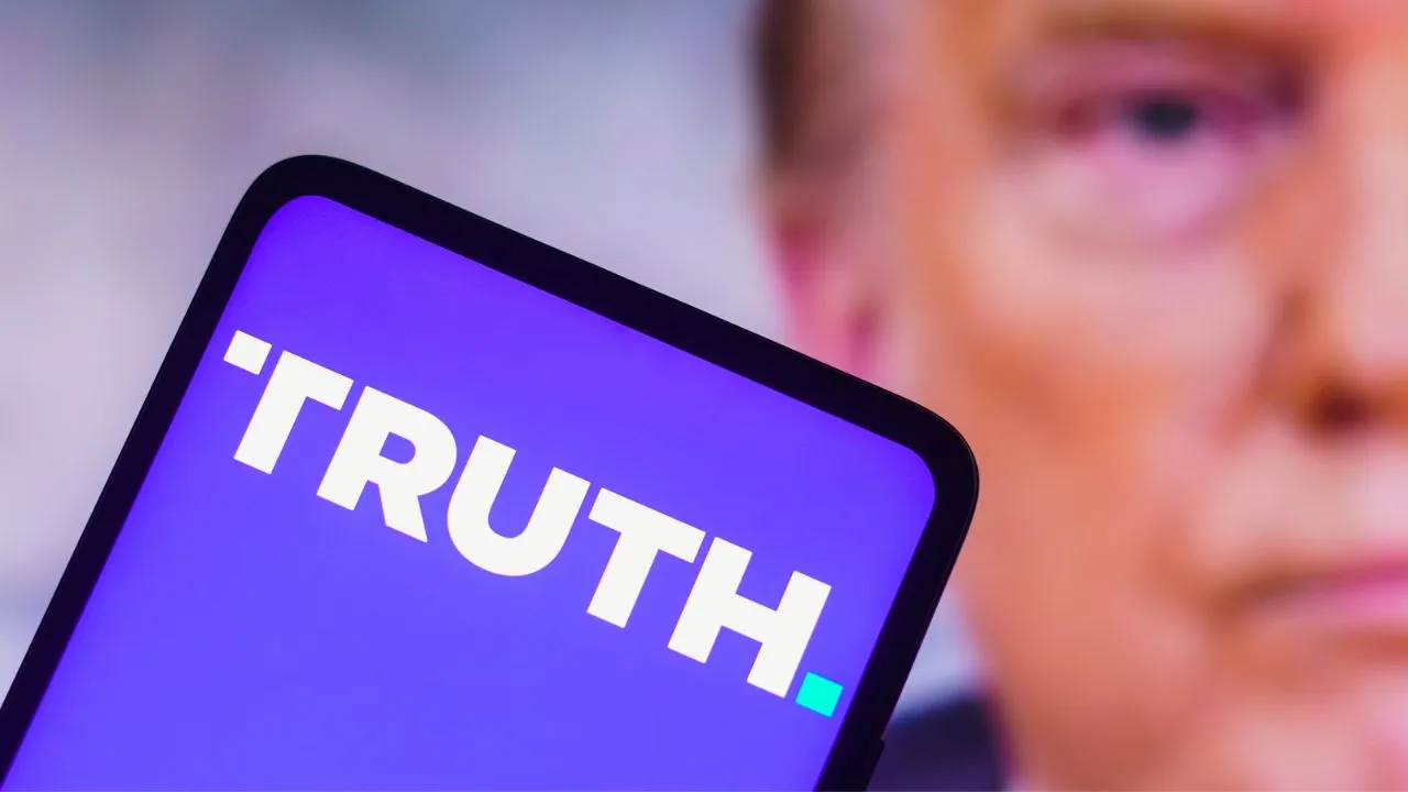 Truth Social in crisi: valore delle azioni ai minimi storici per la piattaforma di Donald Trump thumbnail